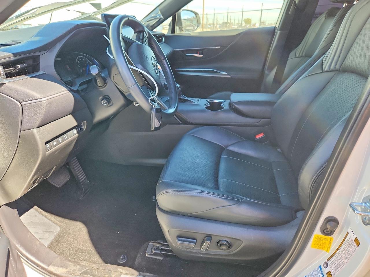 2021 Toyota Venza Limited - Image 7
