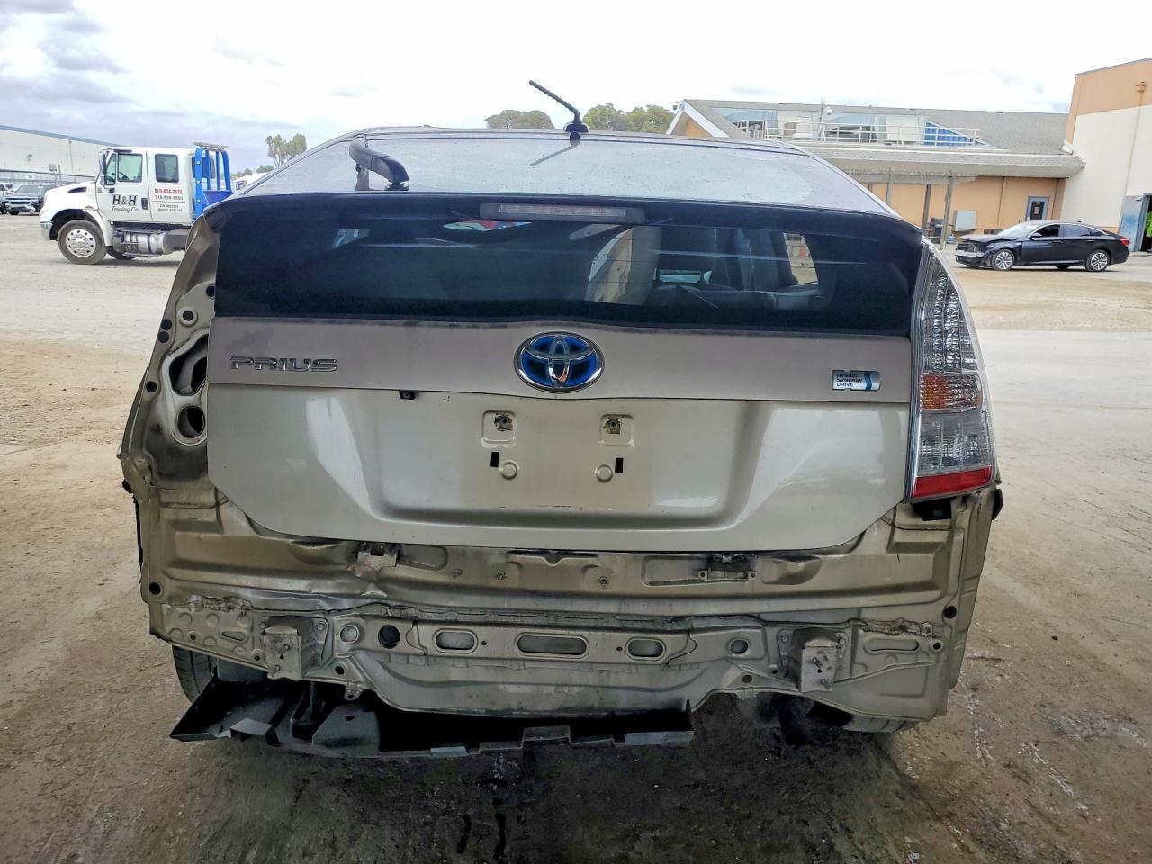 2010 Toyota Prius Iii - Image 6