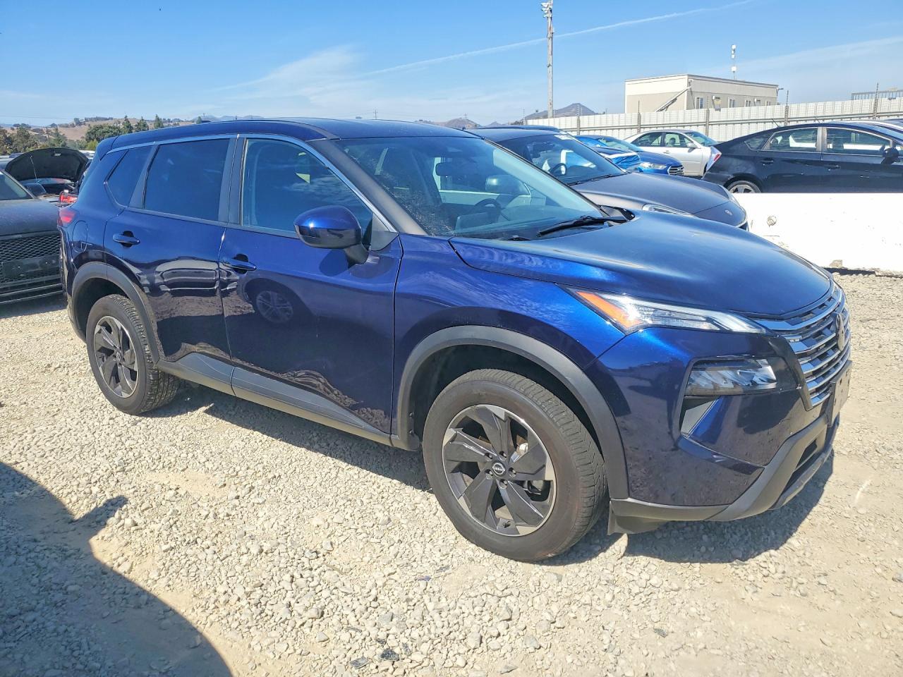 2025 Nissan Rogue Sv - Image 4
