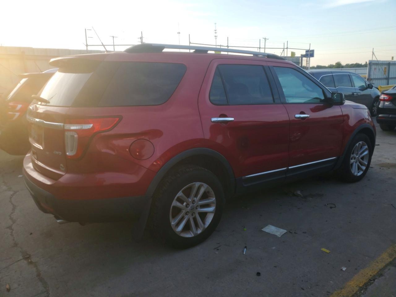 2011 Ford Explorer Xlt - Image 3