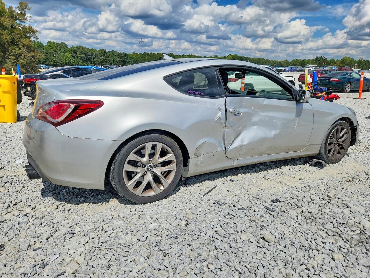 2013 Hyundai Genesis Coupe 3.8 Grand Touring - Фото 3