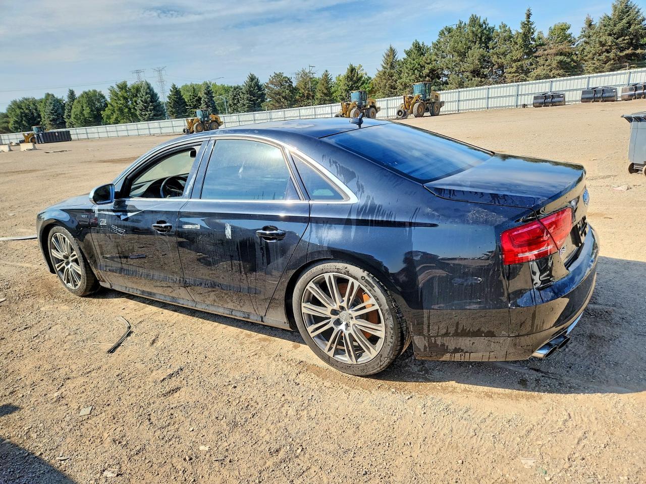 2013 Audi S8 Quattro - Фото 2