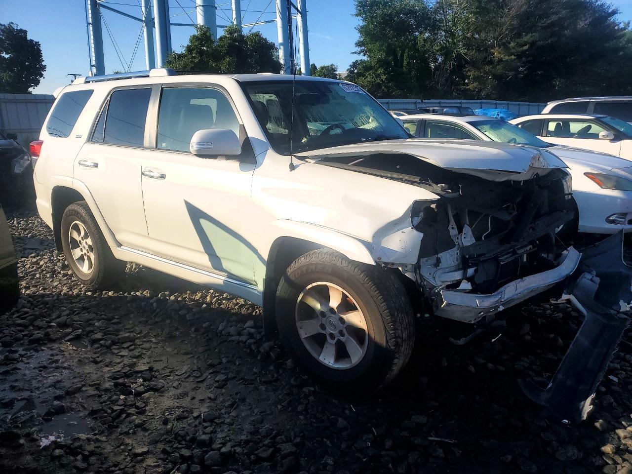 2013 Toyota 4Runner Sr5 - Image 4