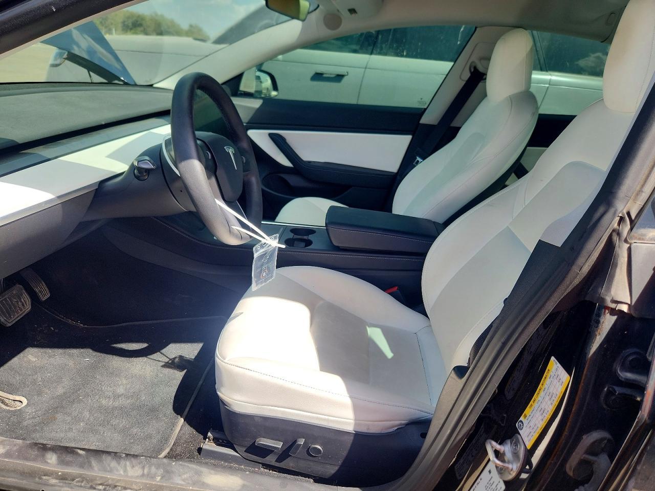 2021 Tesla Model 3 - Image 7