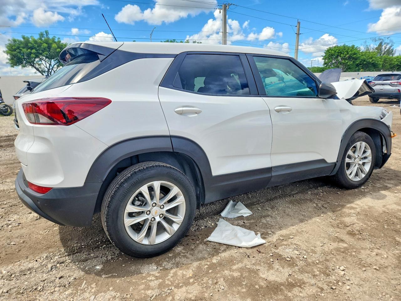 2023 Chevrolet Trailblazer Ls - Фото 3