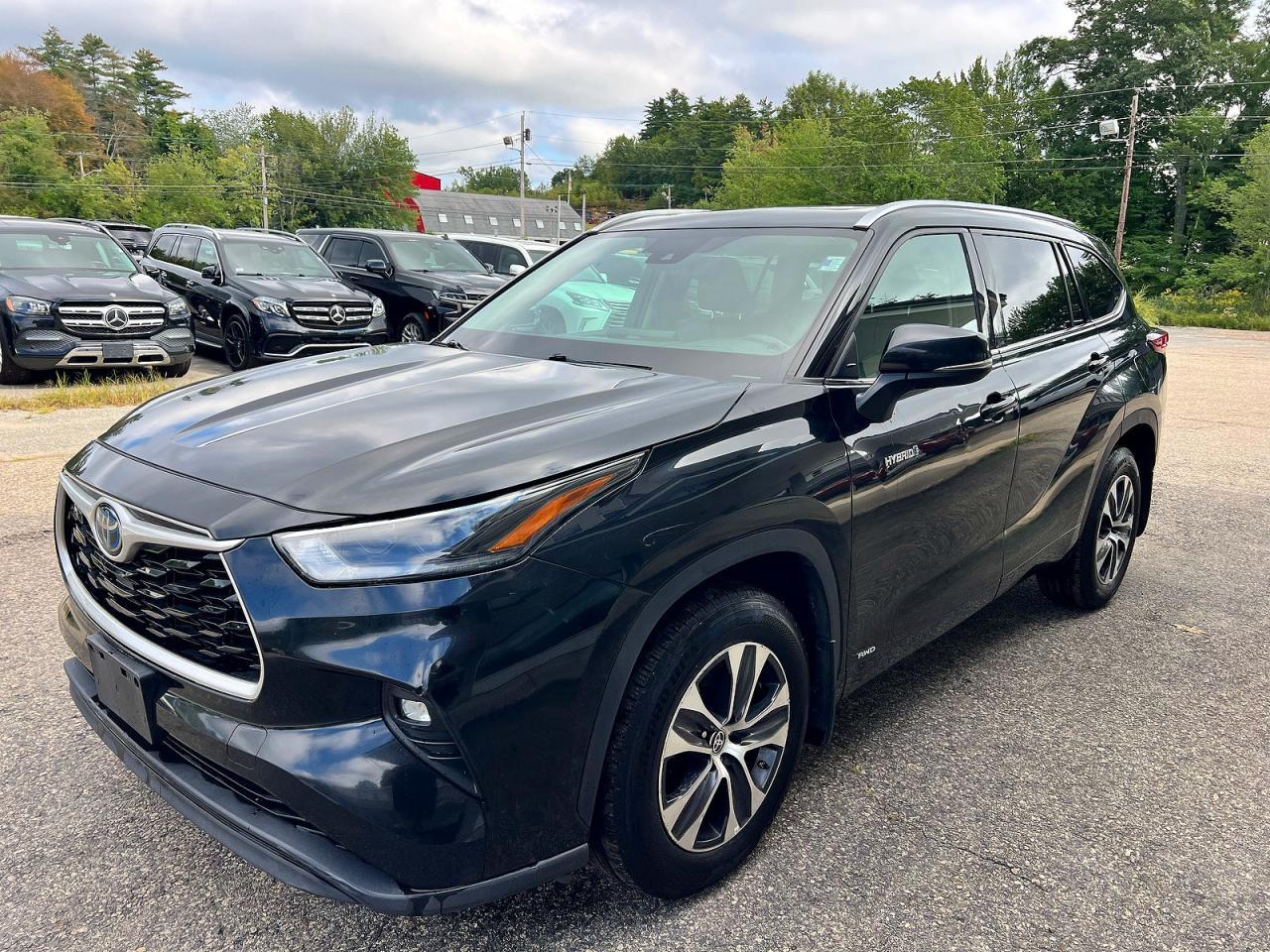 2021 Toyota Highlander Hybrid Xle - Image 2