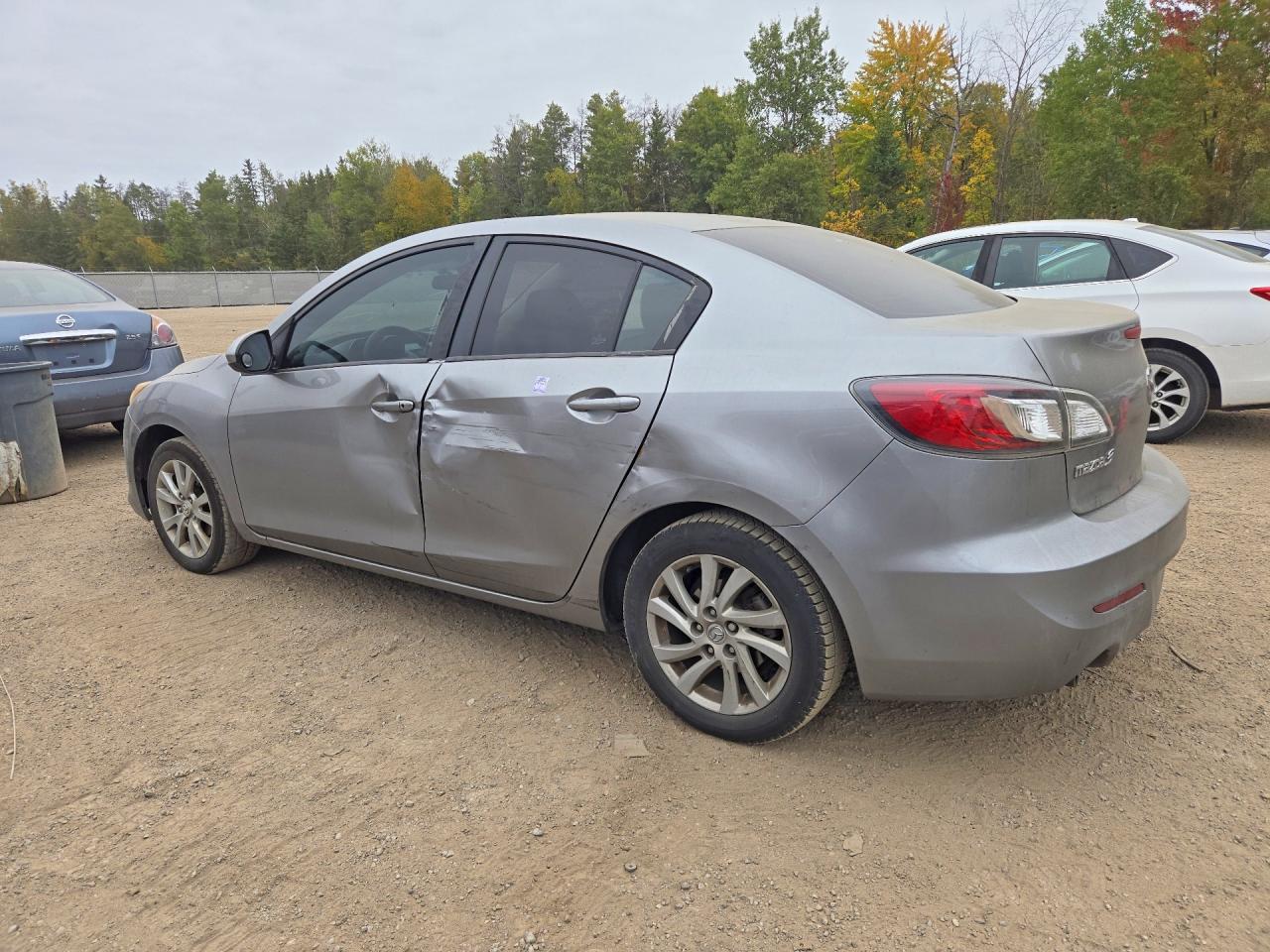 2012 Mazda Mazda3I - Image 2