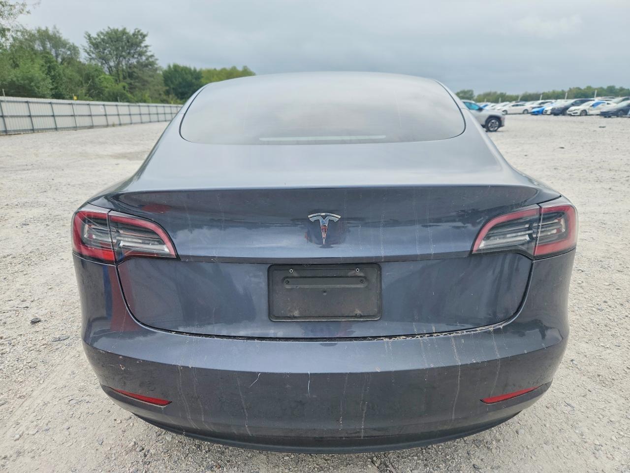2023 Tesla Model 3 - Image 6