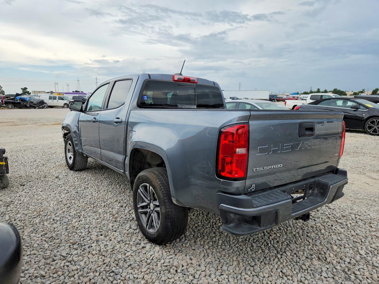 2021 Chevrolet Colorado Lt - Фото 2