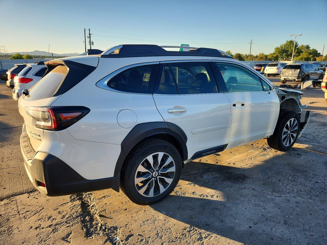 2024 Subaru Outback Touring - Фото 3