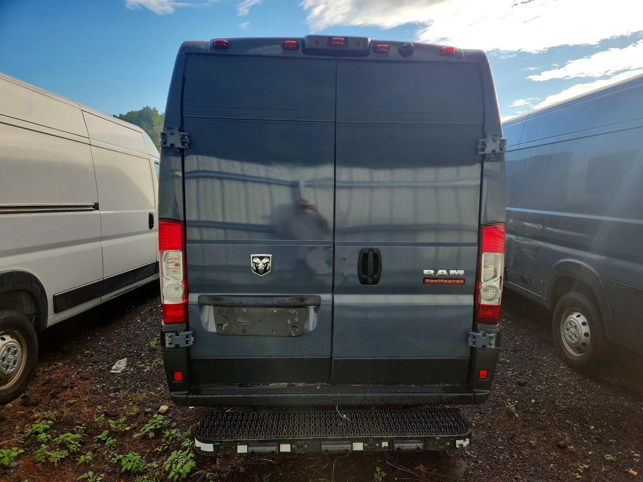2021 Ram Promaster 3500 - Delivery Van - Фото 6