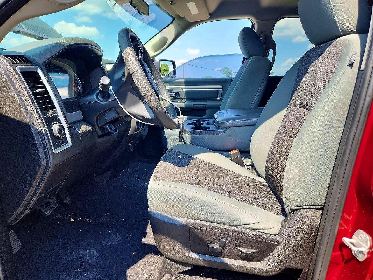 2019 Ram 1500 Classic Slt - Image 7