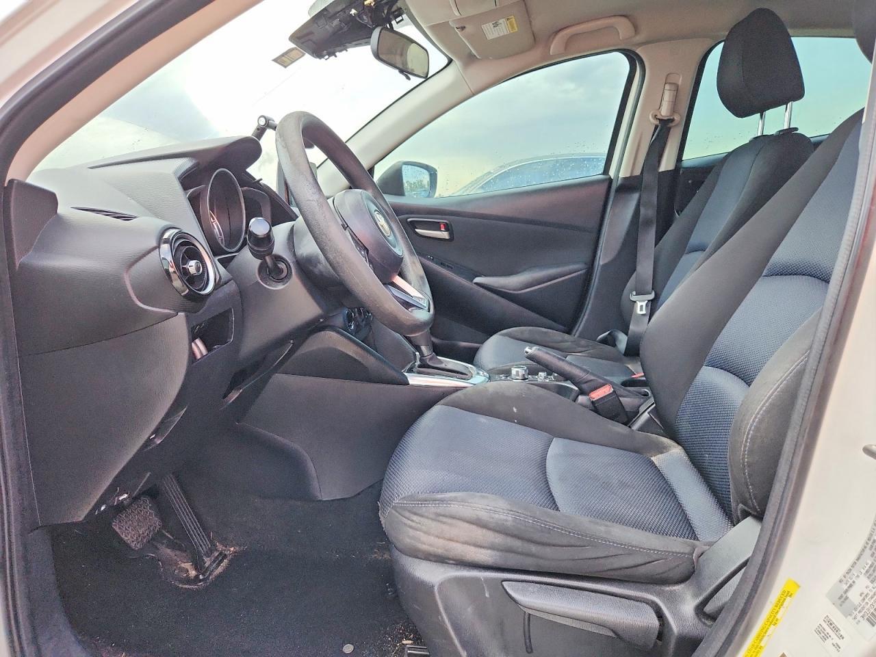 2019 Toyota Yaris Le - Фото 7