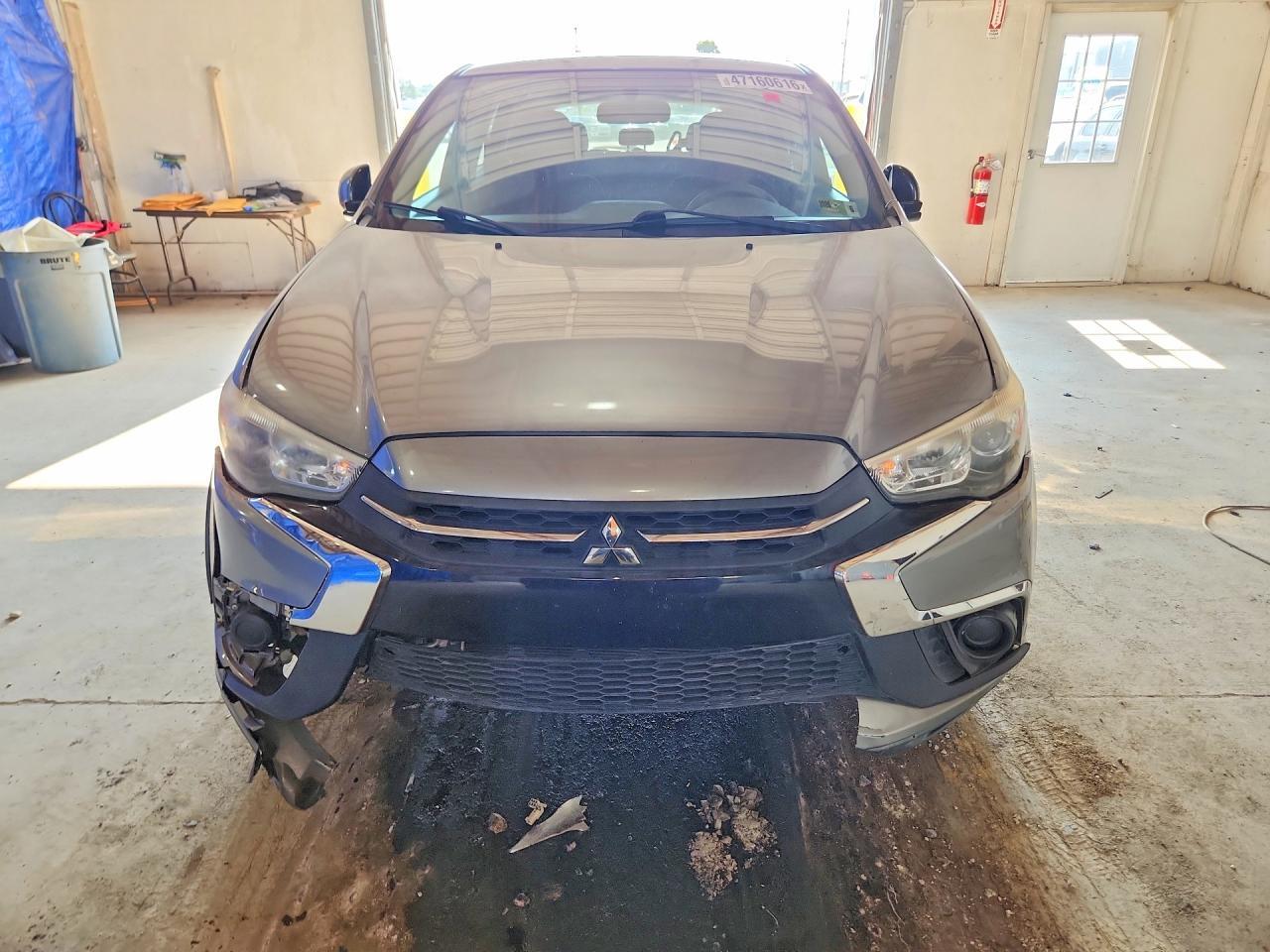 2018 Mitsubishi Outlander Sport Es - Image 5