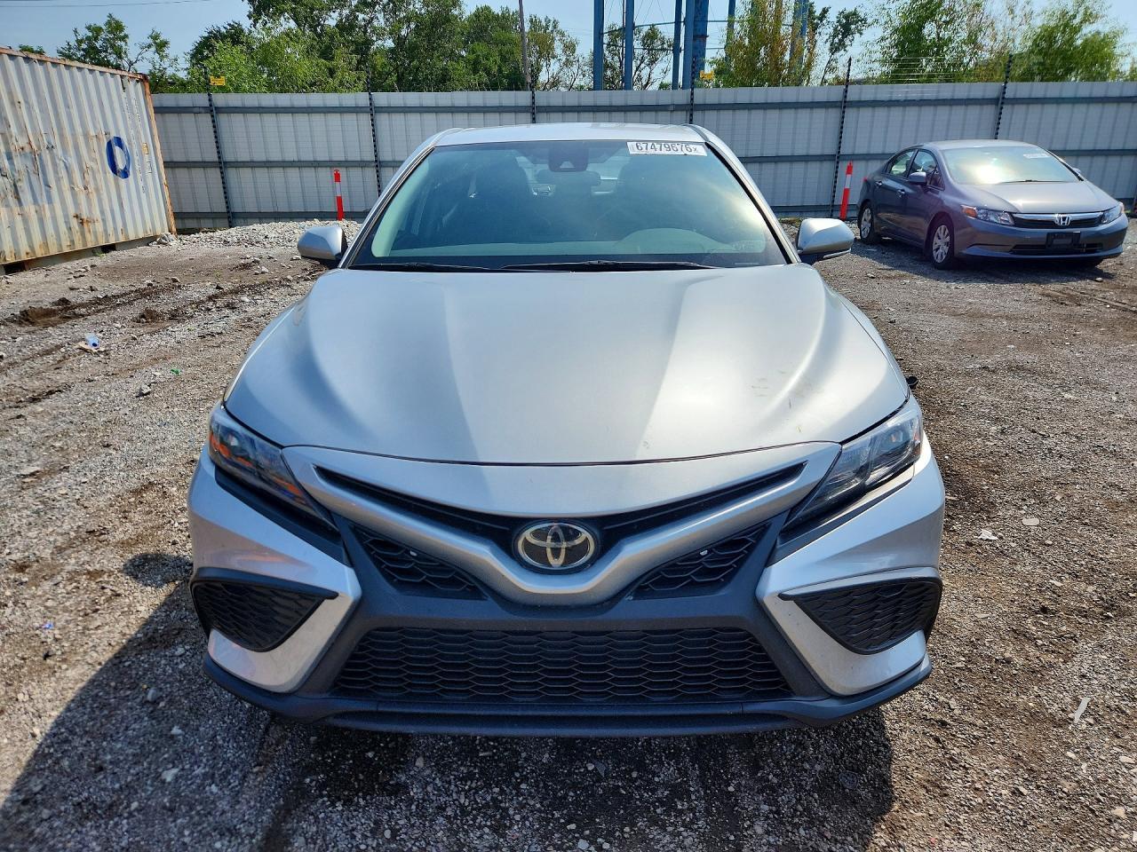 2023 Toyota Camry Se - Фото 5