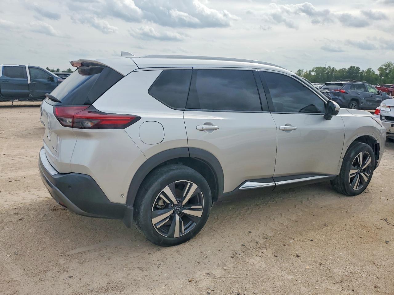 2023 Nissan Rogue Sl - Фото 3