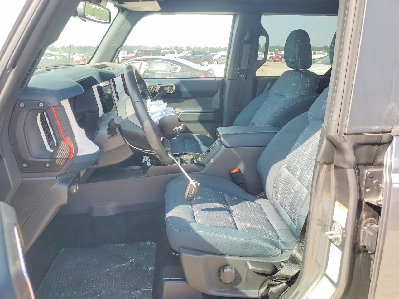2025 Ford Bronco Heritage - Image 7