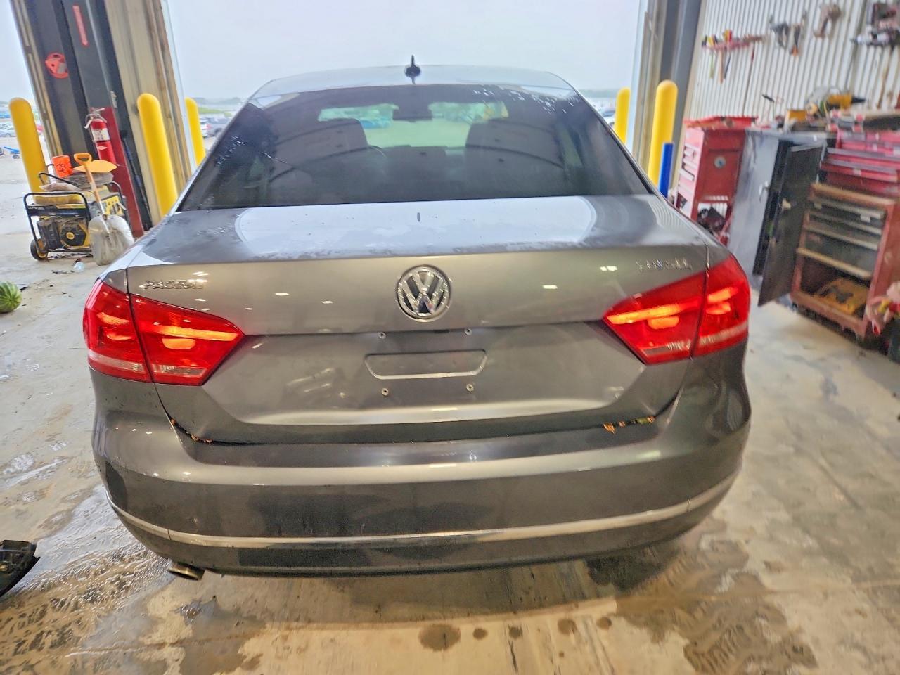 2015 Volkswagen Passat Sel - Фото 6