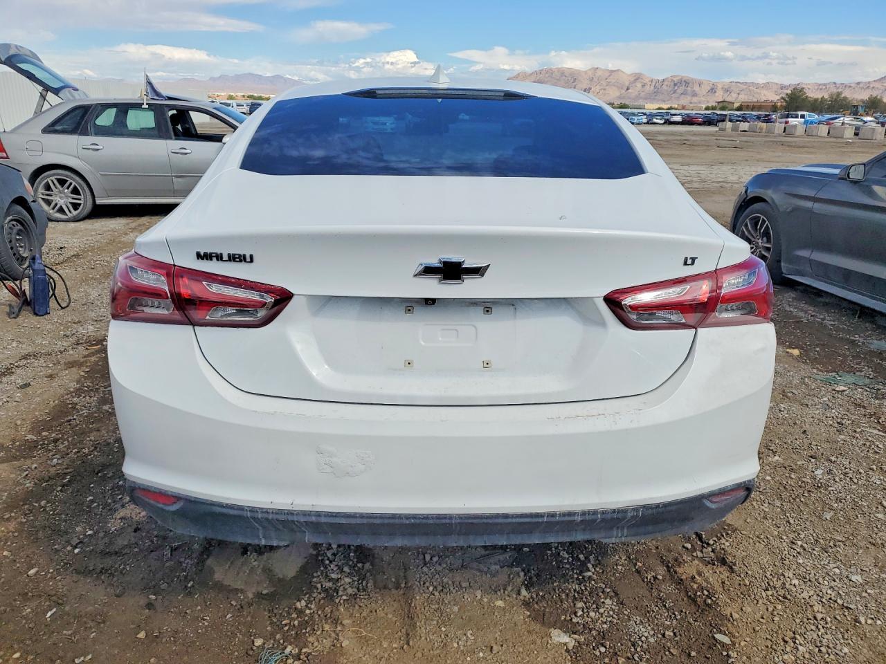 2023 Chevrolet Malibu Lt - Image 6