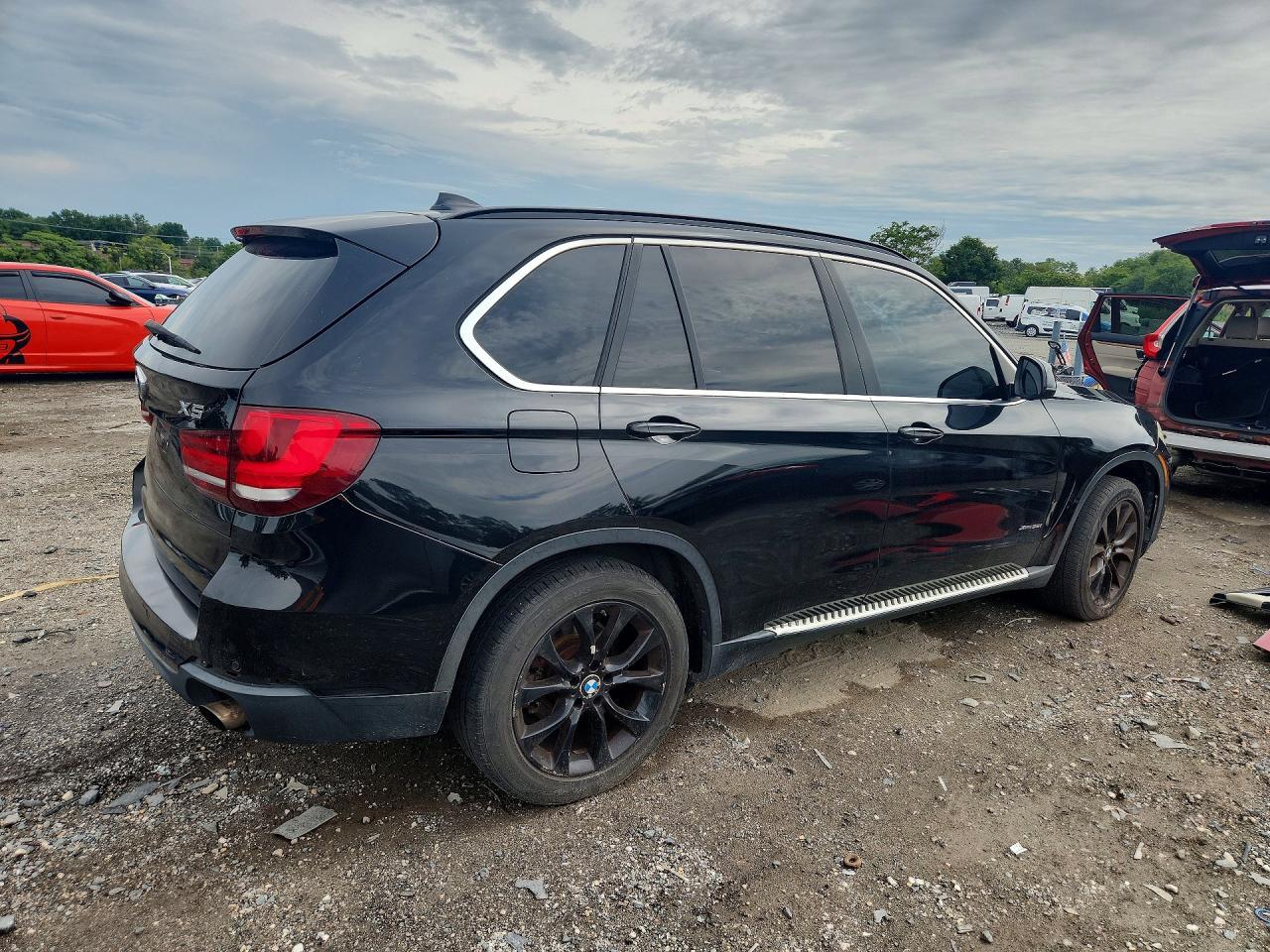 2016 BMW X5 xDrive35I - Фото 3