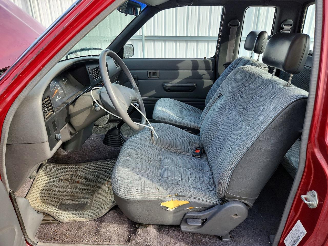 1991 Toyota Pickup Deluxe - Image 7