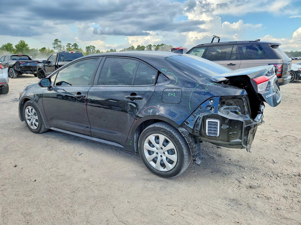 2025 Toyota Corolla Hybrid Le - Image 2