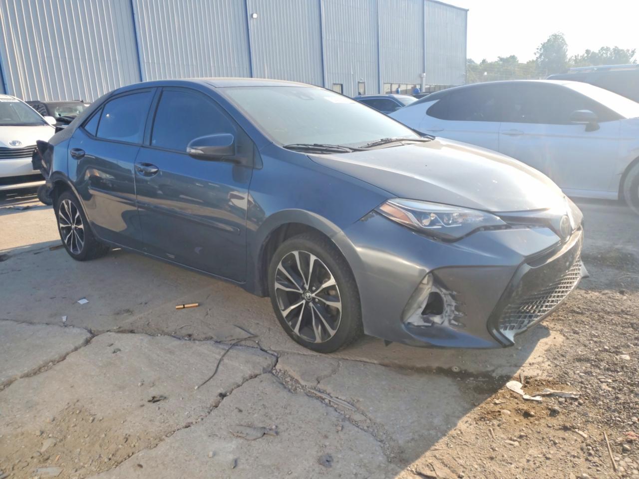 2017 Toyota Corolla Se - Image 4