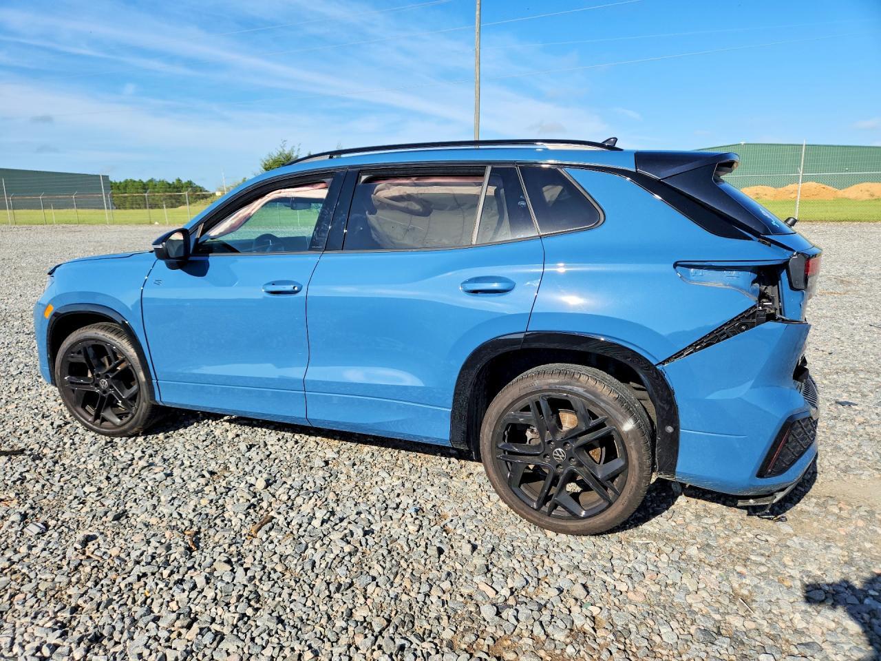 2026 Volkswagen Tiguan Se R-Line Black - Фото 2