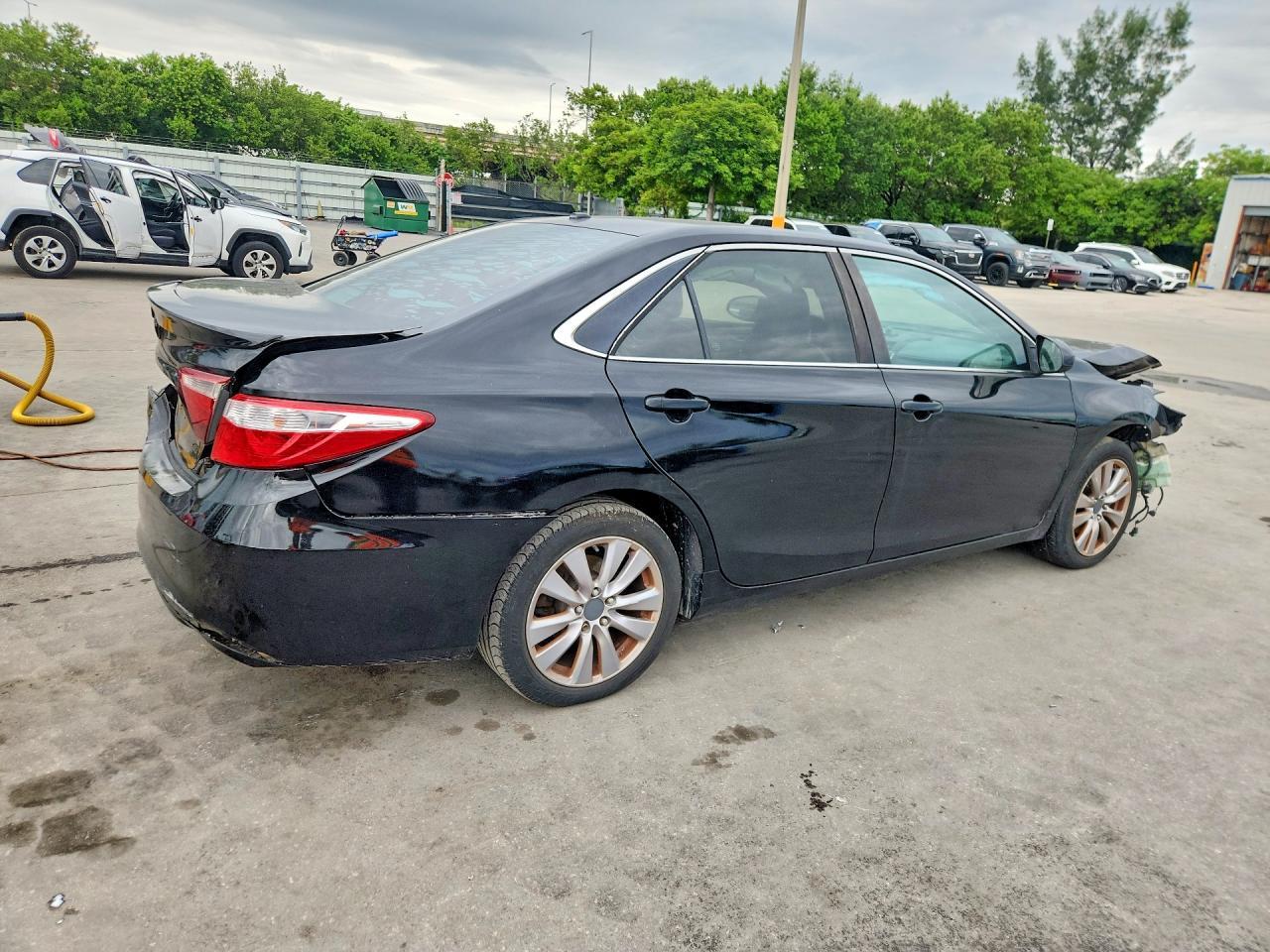 2016 Toyota Camry Xse - Фото 3