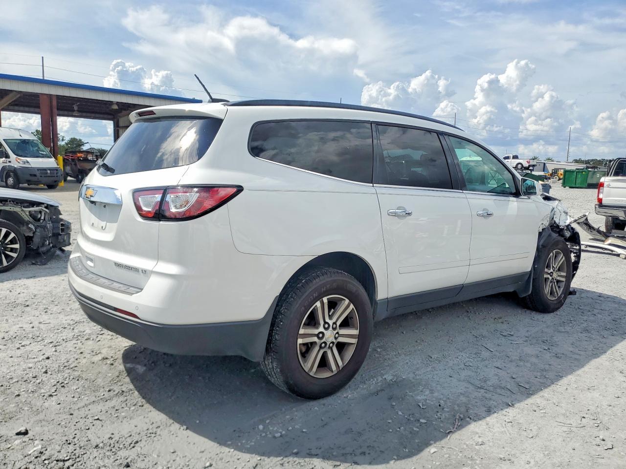 2016 Chevrolet Traverse Lt - Фото 3
