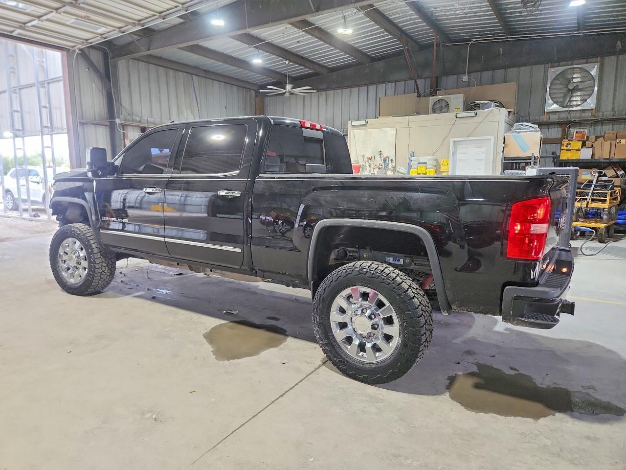 2017 GMC Sierra K2500 Denali - Фото 2