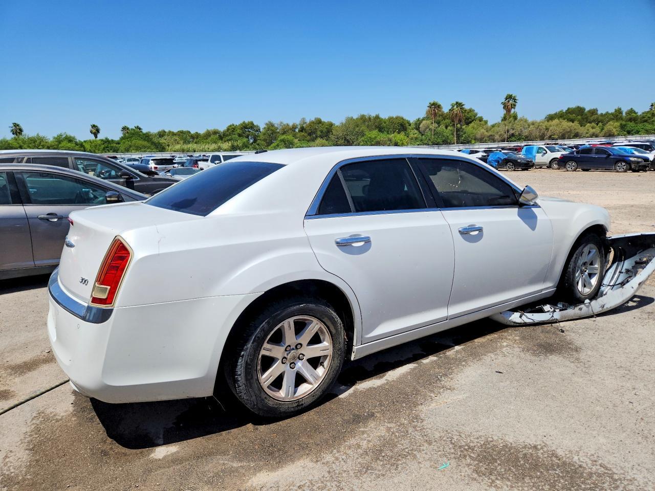 2012 Chrysler 300 Limited - Image 3
