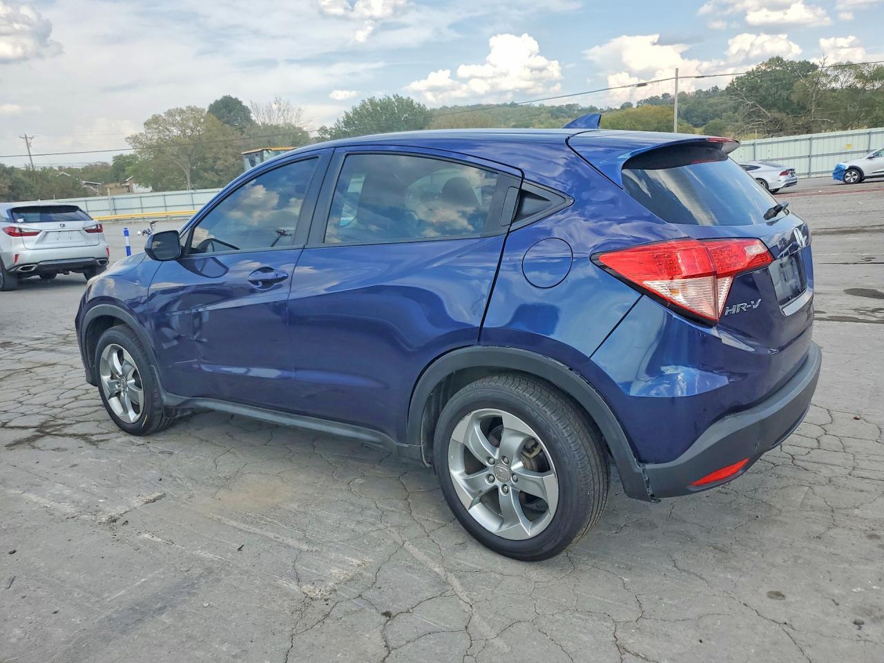 2017 Honda Hr-V Lx - Image 2