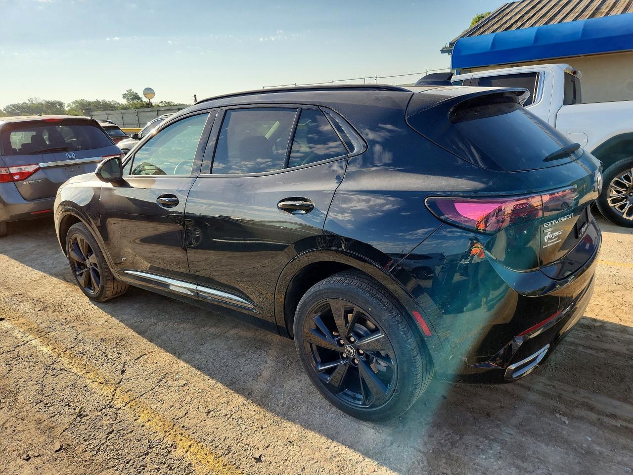 2024 Buick Envision Essence - Image 2