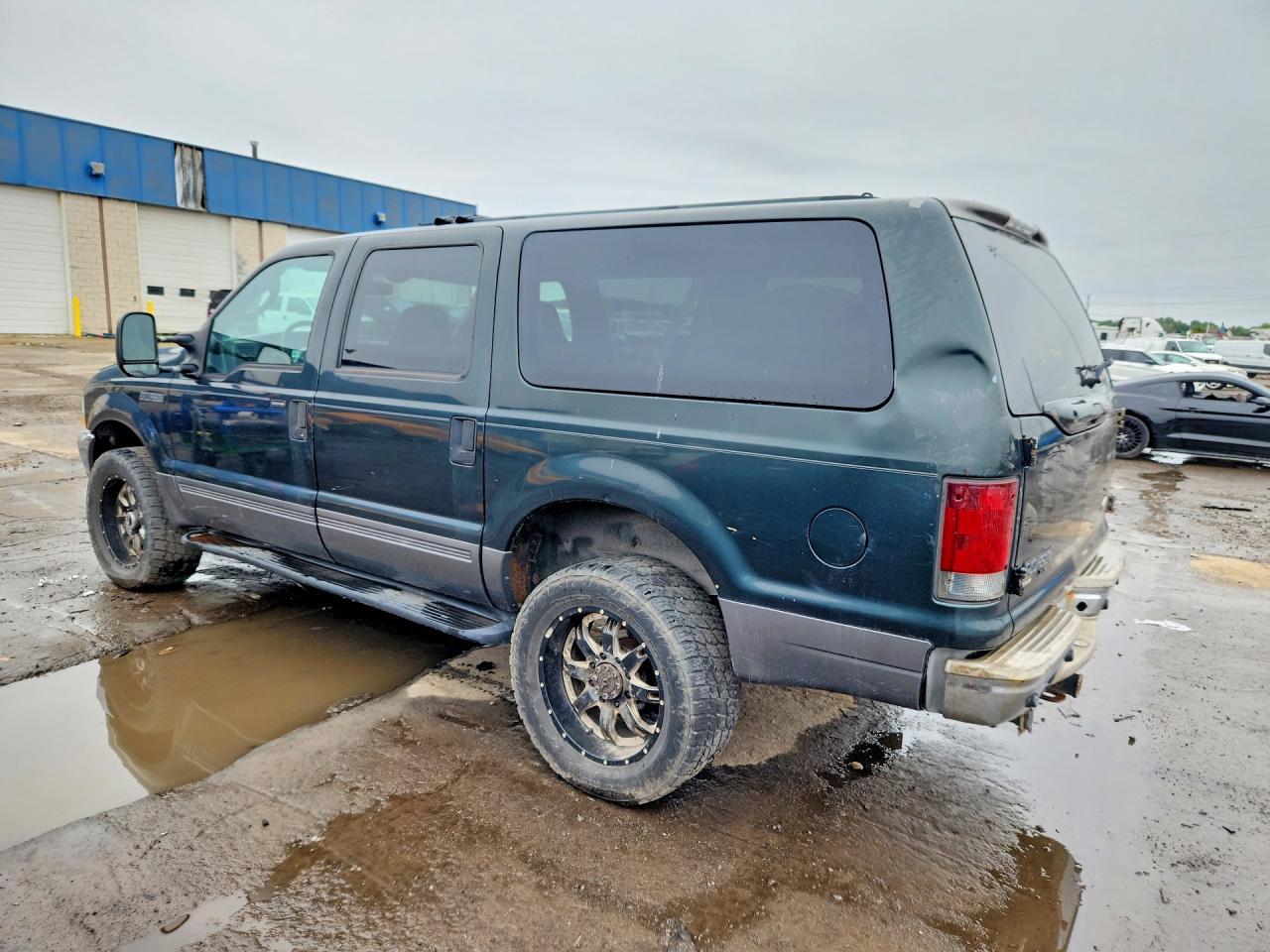 2003 Ford Excursion Xlt - Image 2