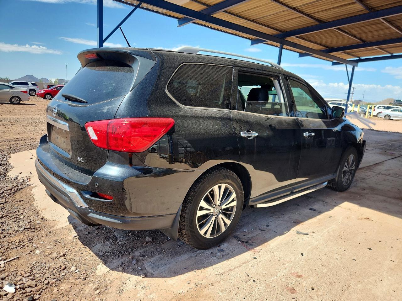 2017 Nissan Pathfinder Sl - Фото 3
