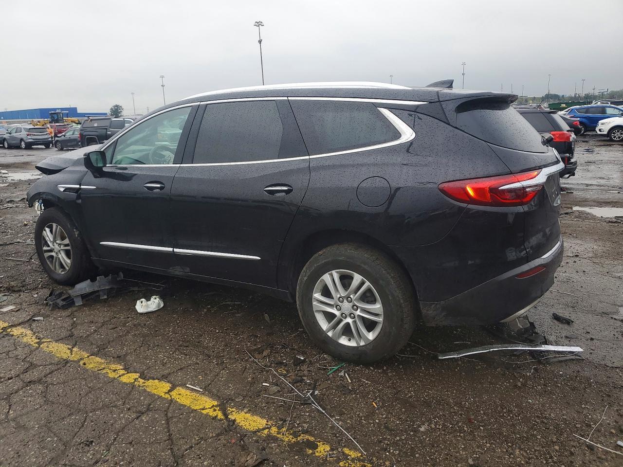 2019 Buick Enclave Essence - Image 2