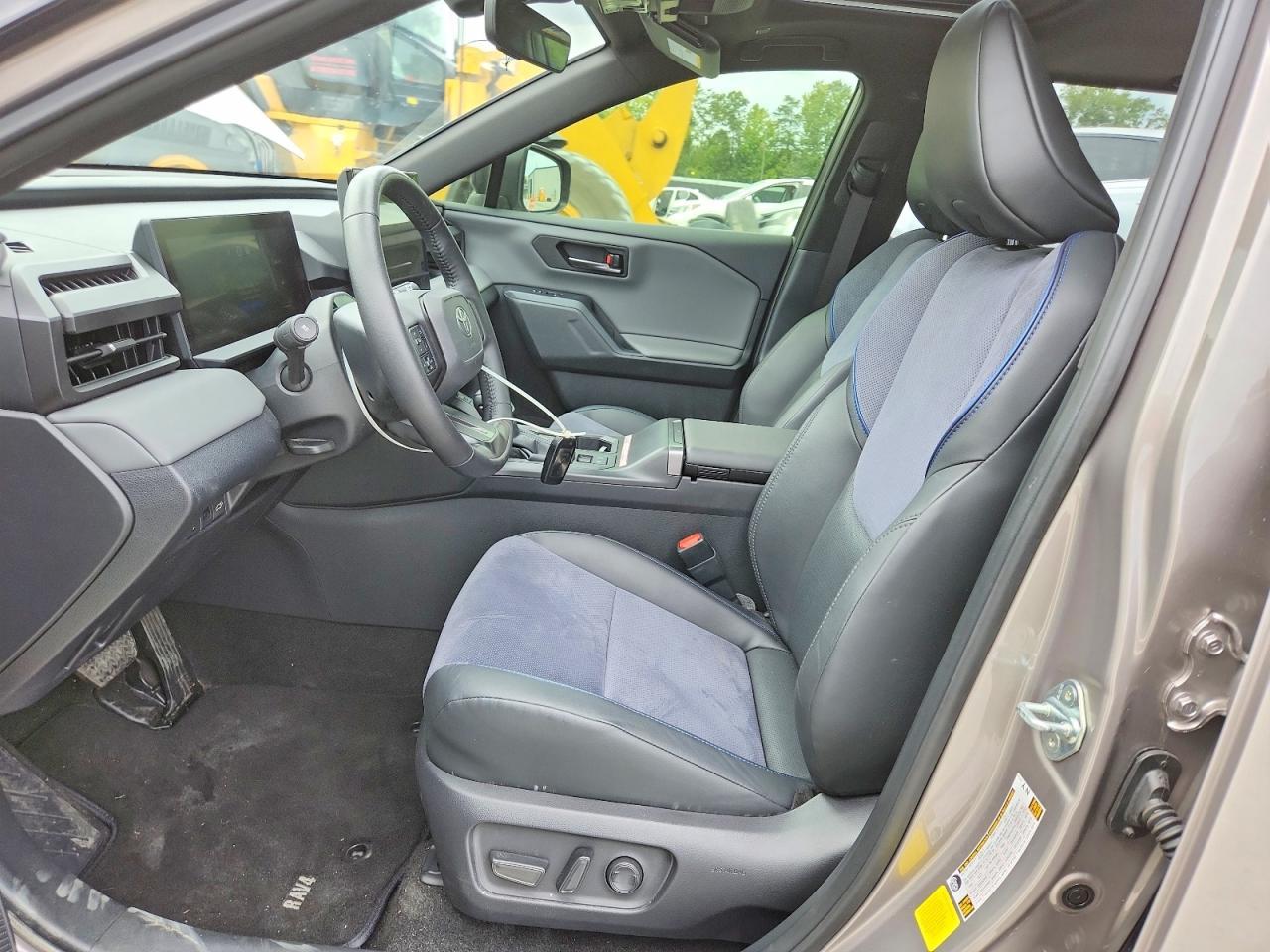 2026 Toyota Rav4 Xse - Image 7