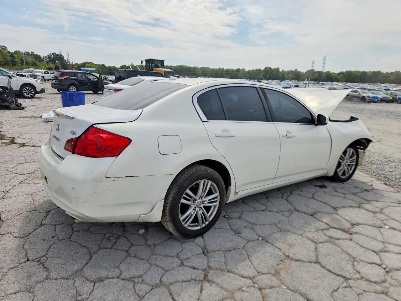 2011 Infiniti G37 Sedan X - Image 3