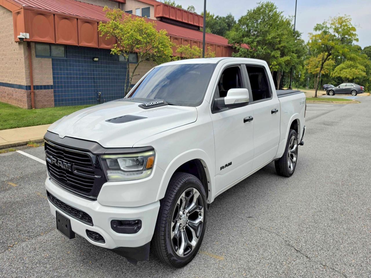 2020 Ram 1500 Laramie - Фото 2