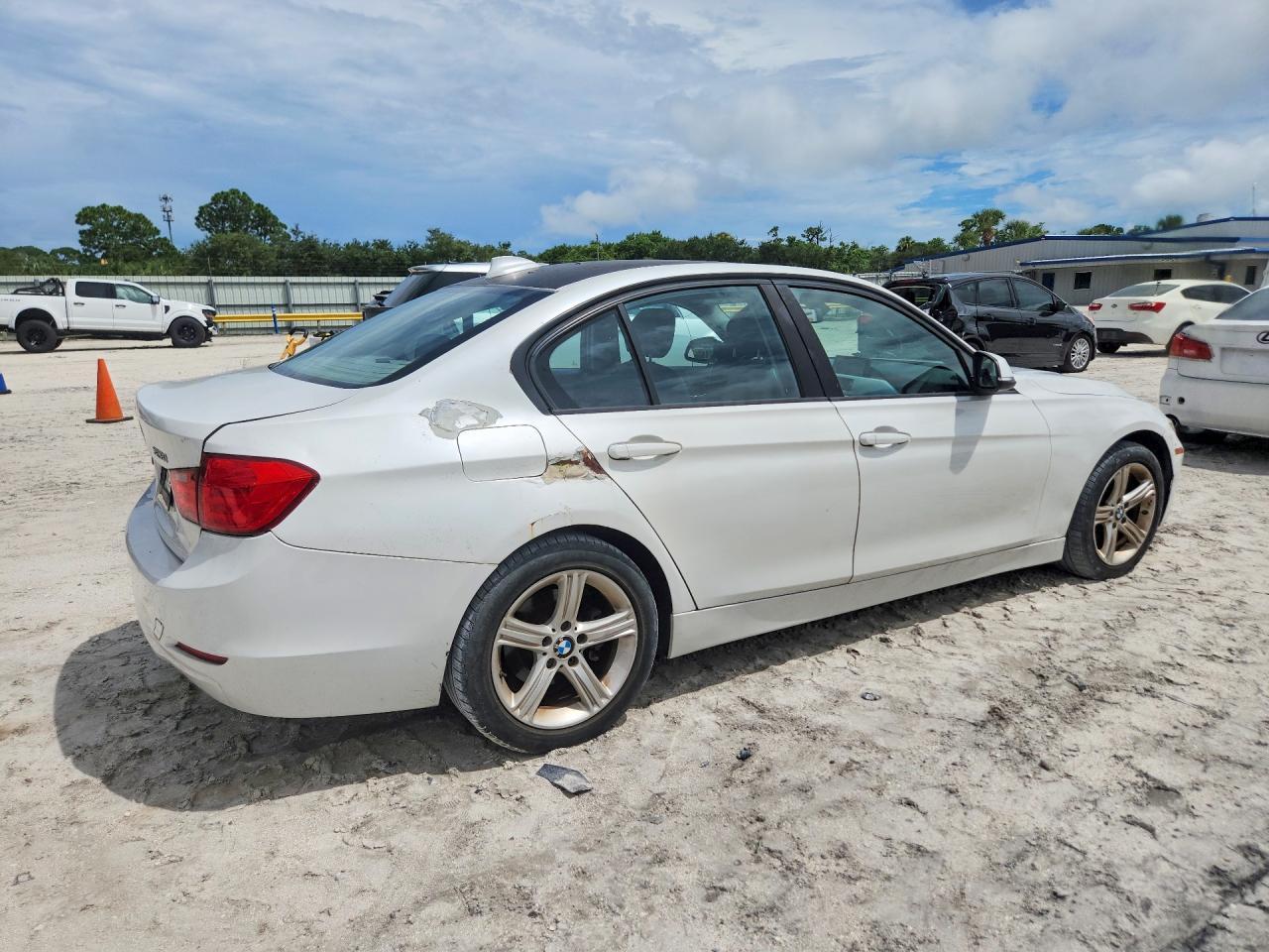 2013 BMW 328 Xi - Фото 3