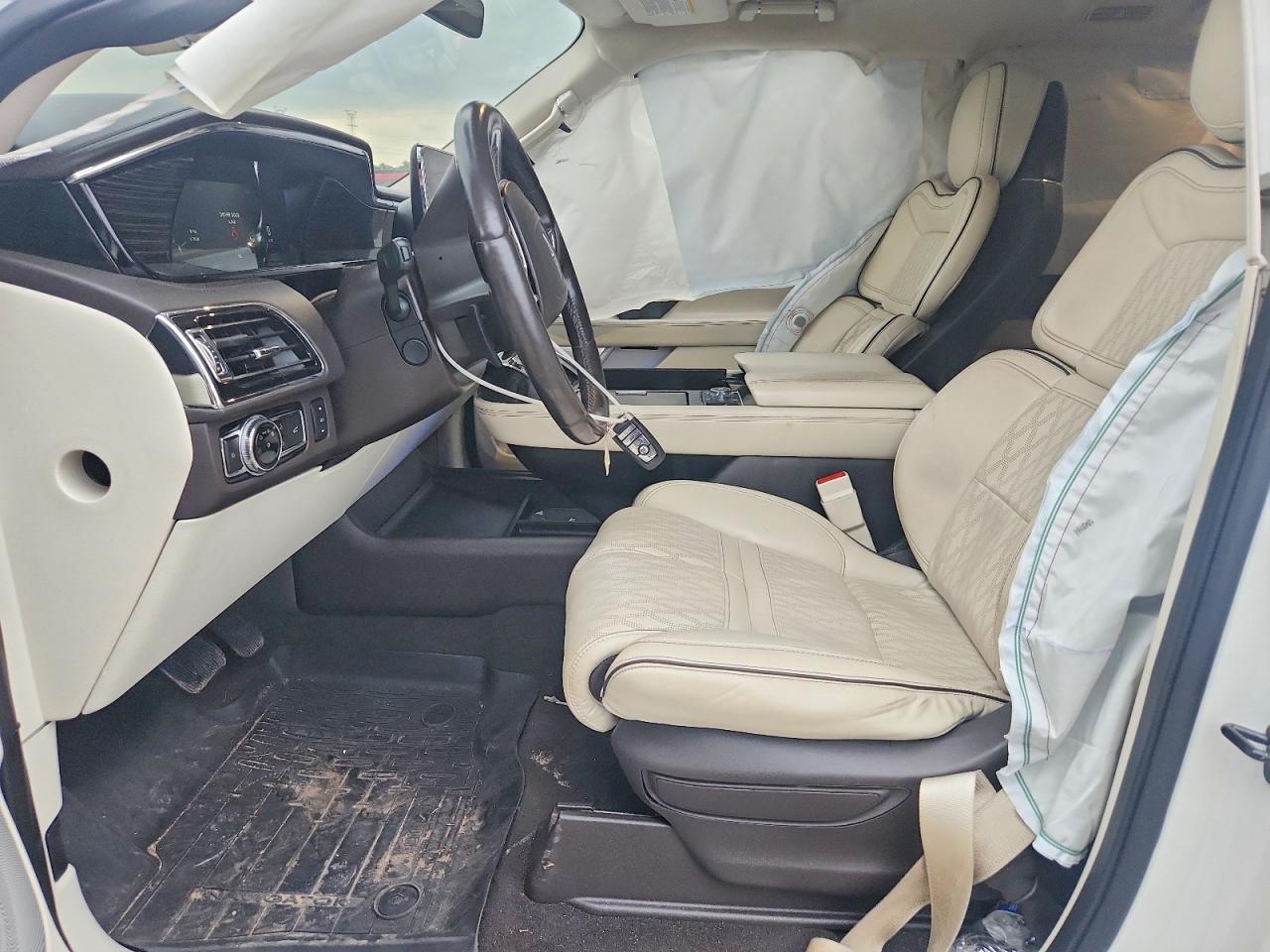 2021 Lincoln Navigator Black Label - Фото 7