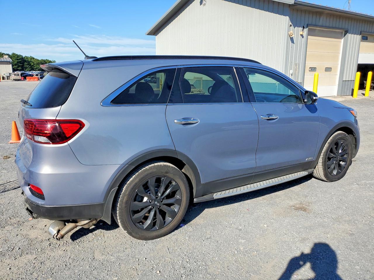 2020 Kia Sorento S - Фото 3