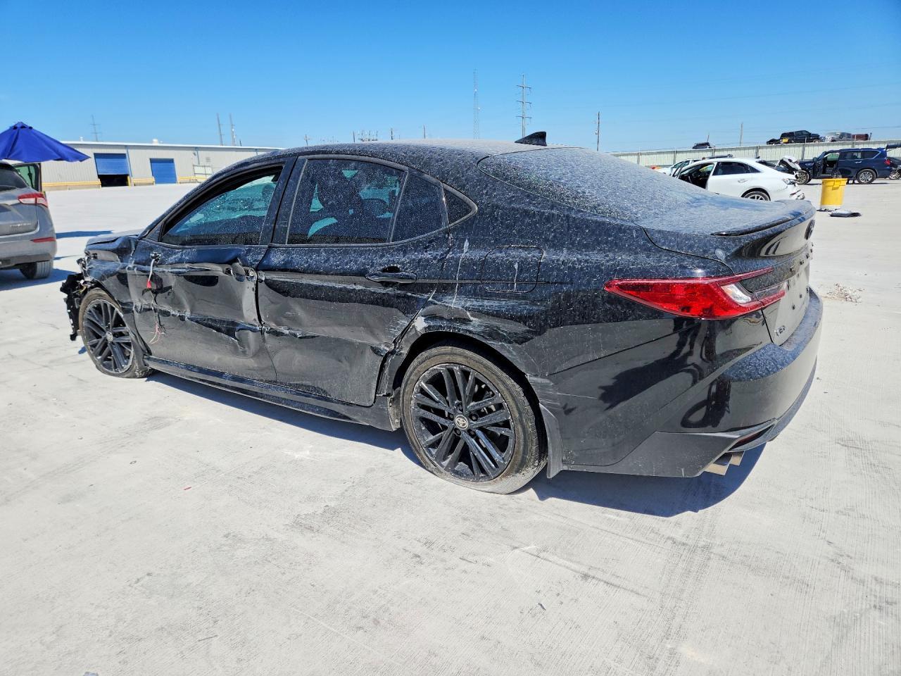 2025 Toyota Camry Se - Image 2