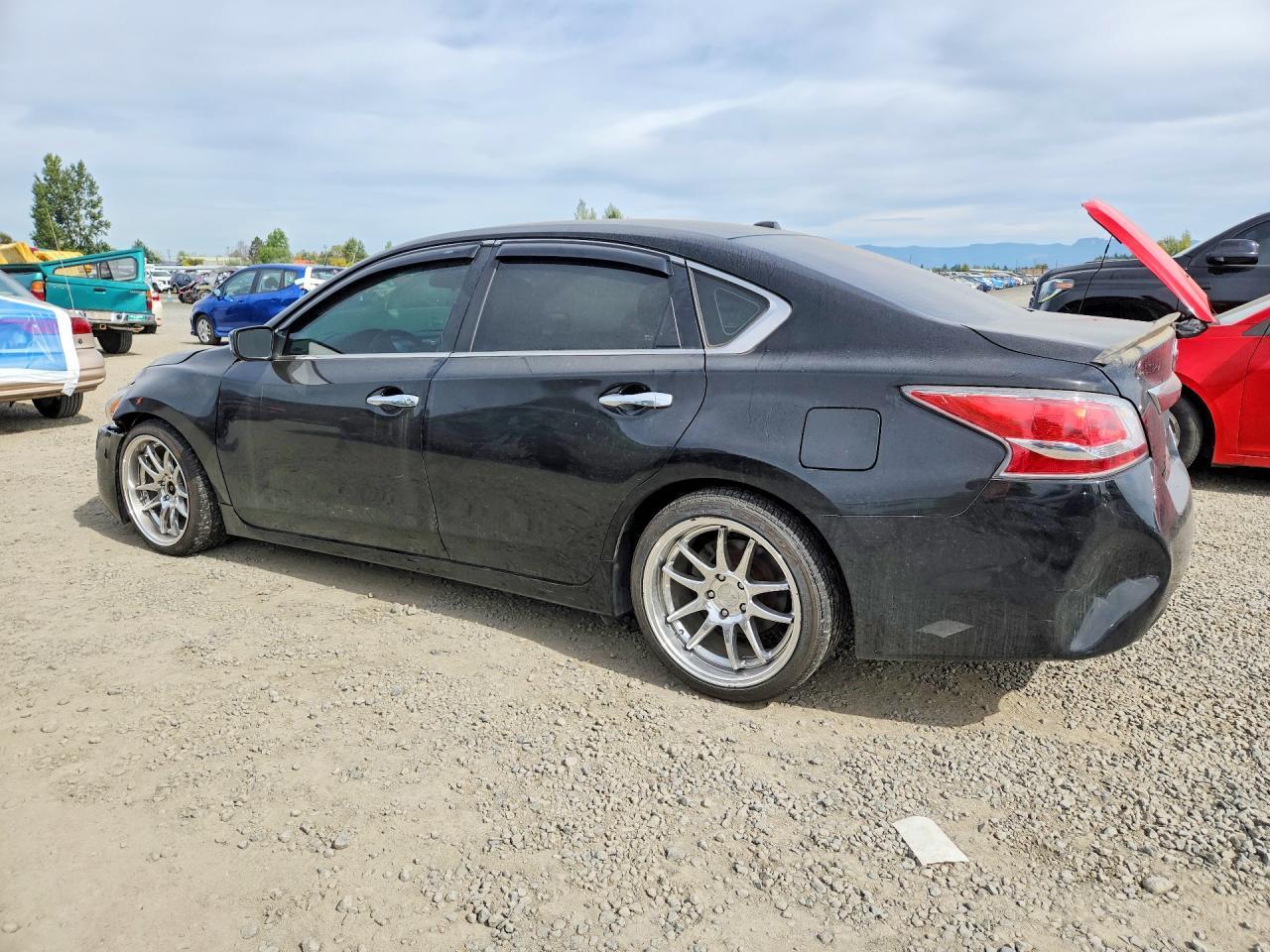 2015 Nissan Altima 2.5 S - Image 2