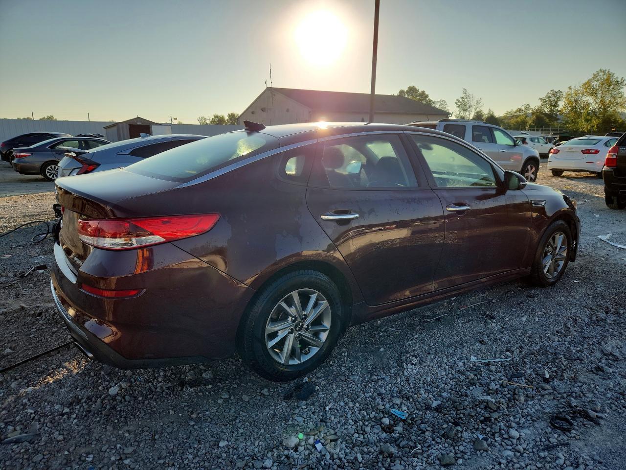 2019 Kia Optima Lx - Фото 3