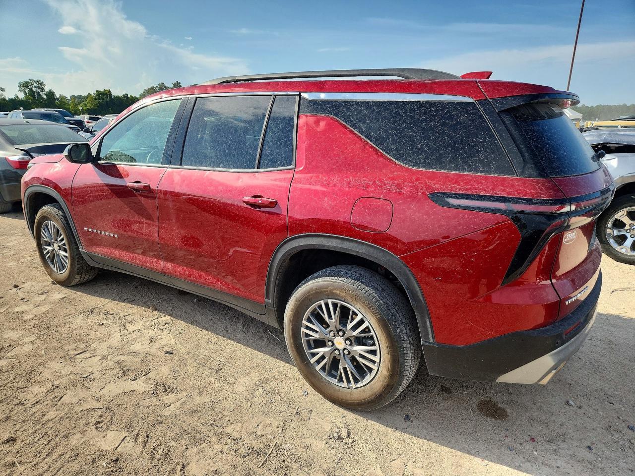 2025 Chevrolet Traverse Lt - Фото 2