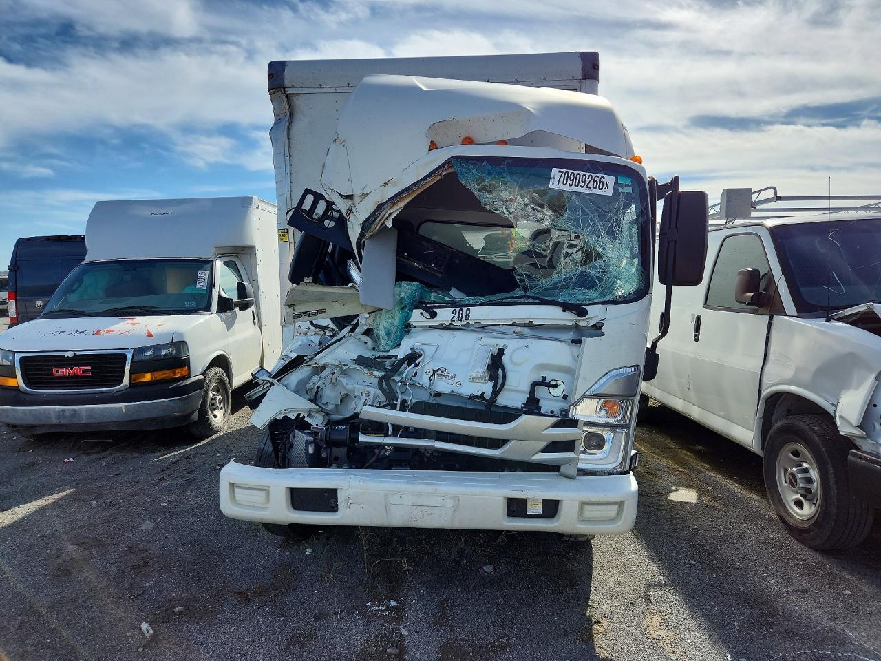 2024 Isuzu Npr Hd - Delivery Truck - Фото 5
