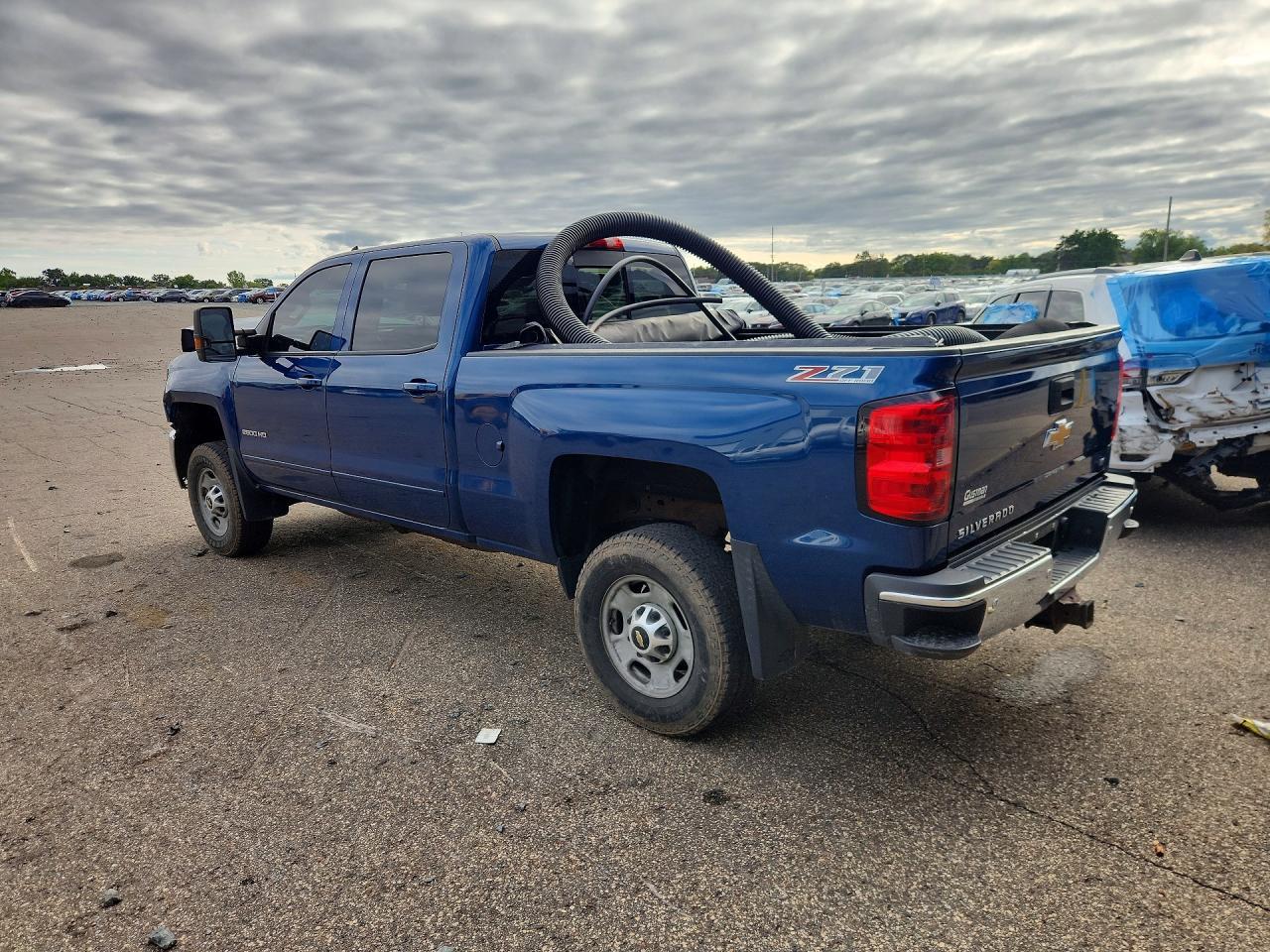 2015 Chevrolet Silverado K2500 Heavy Duty Lt - Image 2