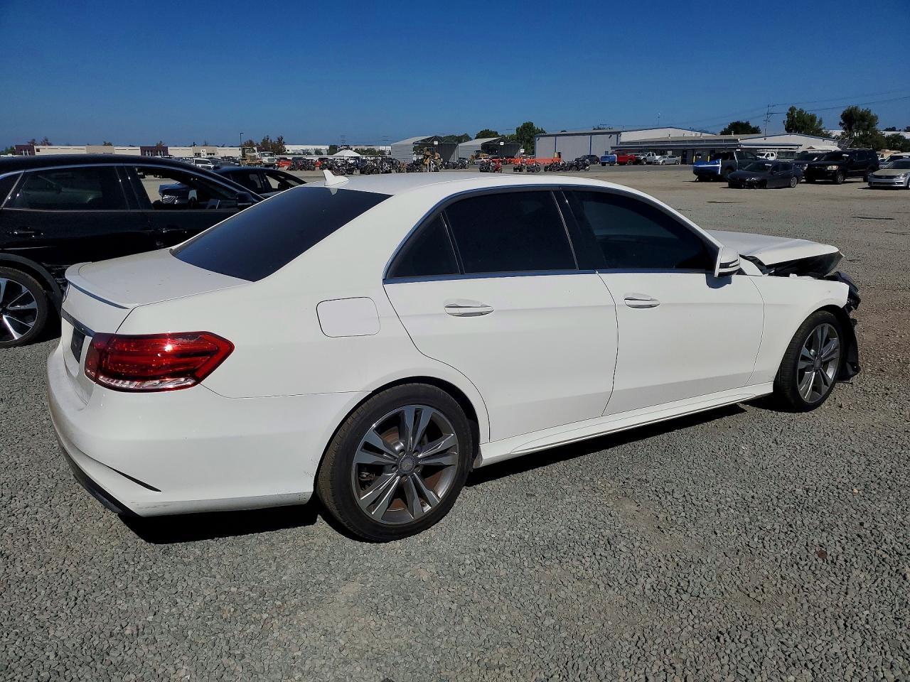 2016 Mercedes-Benz E 350 - Image 3